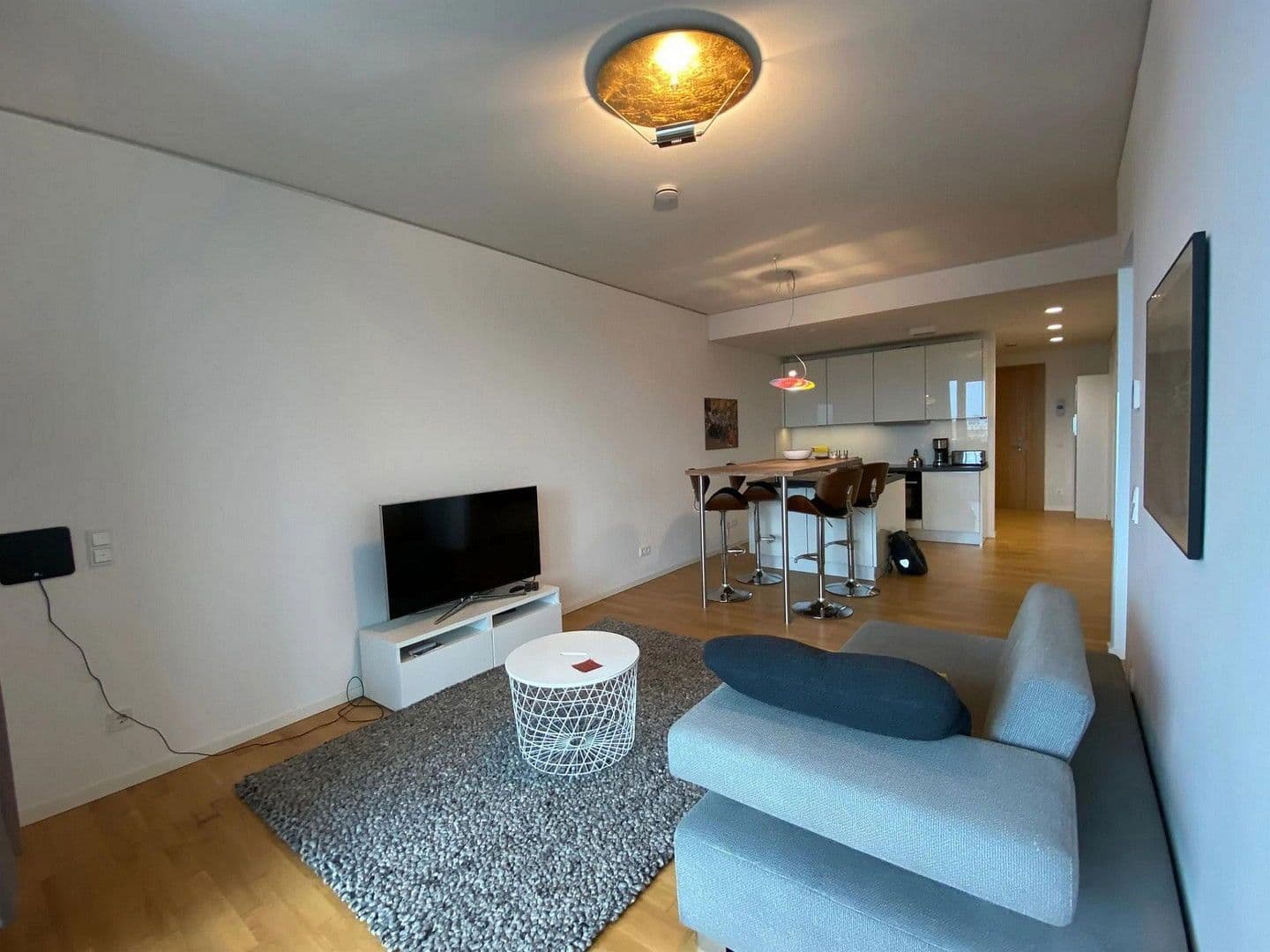 Pronájem bytu 2+1 72 m², Frankfurt am Main, Hessen Pronájem bytu 2+1 72 m², Frankfurt am Main, Hessen