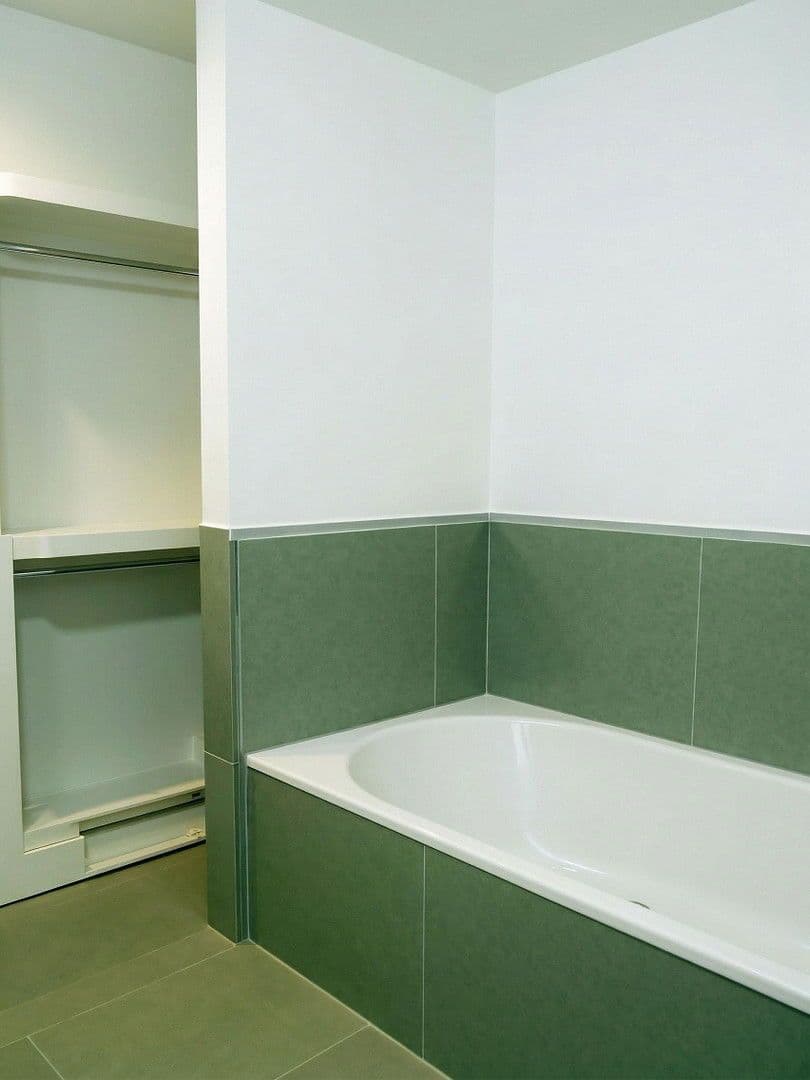 Pronájem bytu 2+1 72 m², Frankfurt am Main, Hessen Pronájem bytu 2+1 72 m², Frankfurt am Main, Hessen