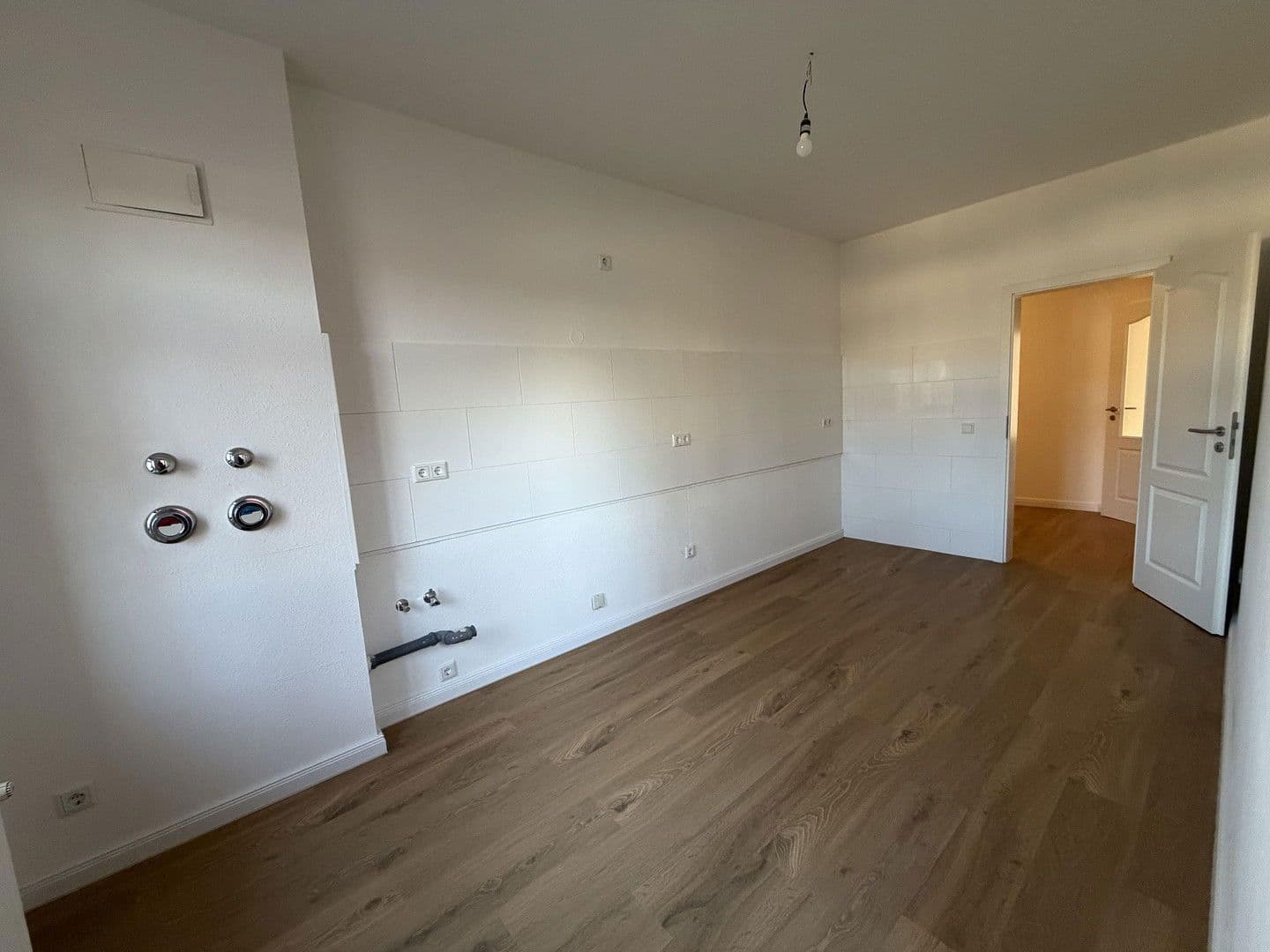 Prodej bytu 4+1 107 m², Sörgelstraße 4, Freital, Sasko Prodej bytu 4+1 107 m², Sörgelstraße 4, Freital, Sasko