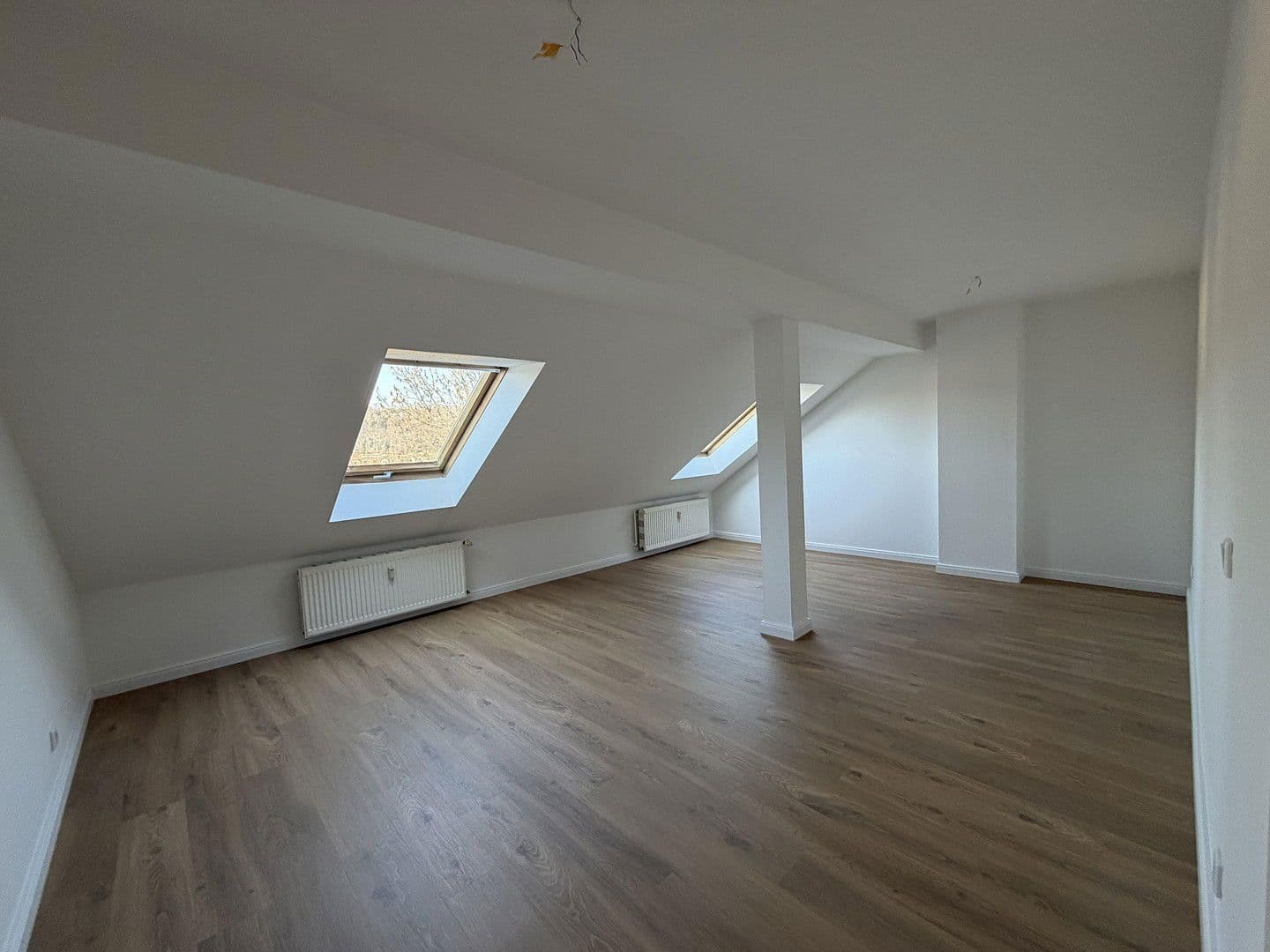 Prodej bytu 4+1 107 m², Sörgelstraße 4, Freital, Sasko Prodej bytu 4+1 107 m², Sörgelstraße 4, Freital, Sasko
