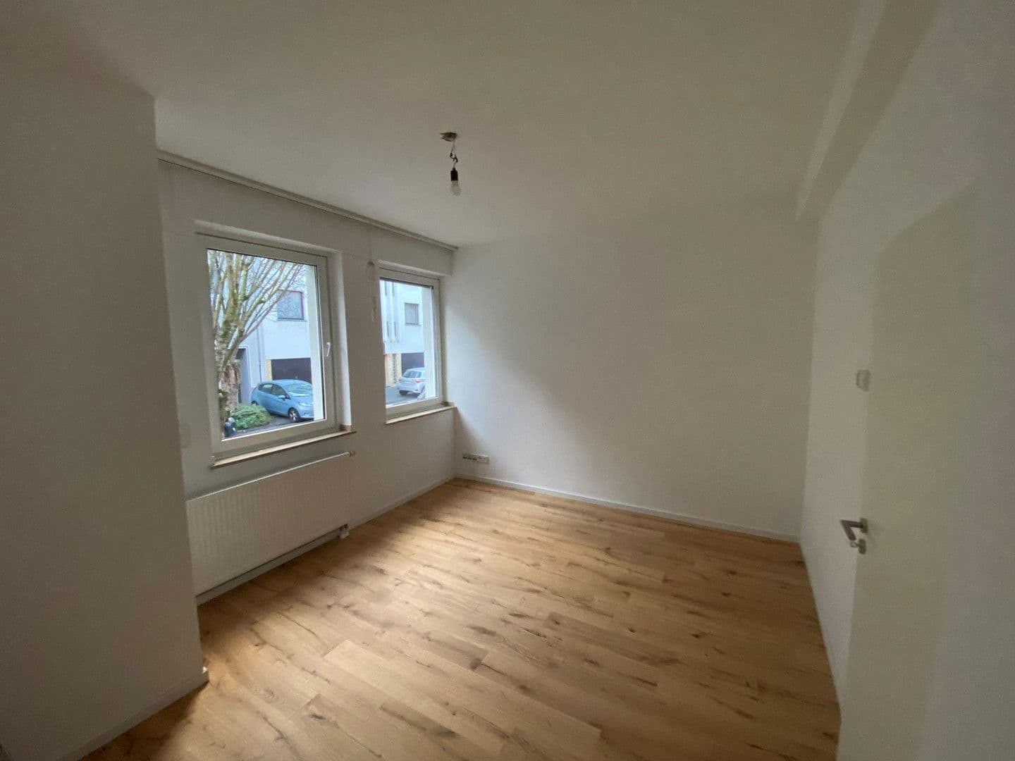 Pronájem bytu 1+1 30 m², Köln, Severní Porýní-Vestfálsko Pronájem bytu 1+1 30 m², Köln, Severní Porýní-Vestfálsko