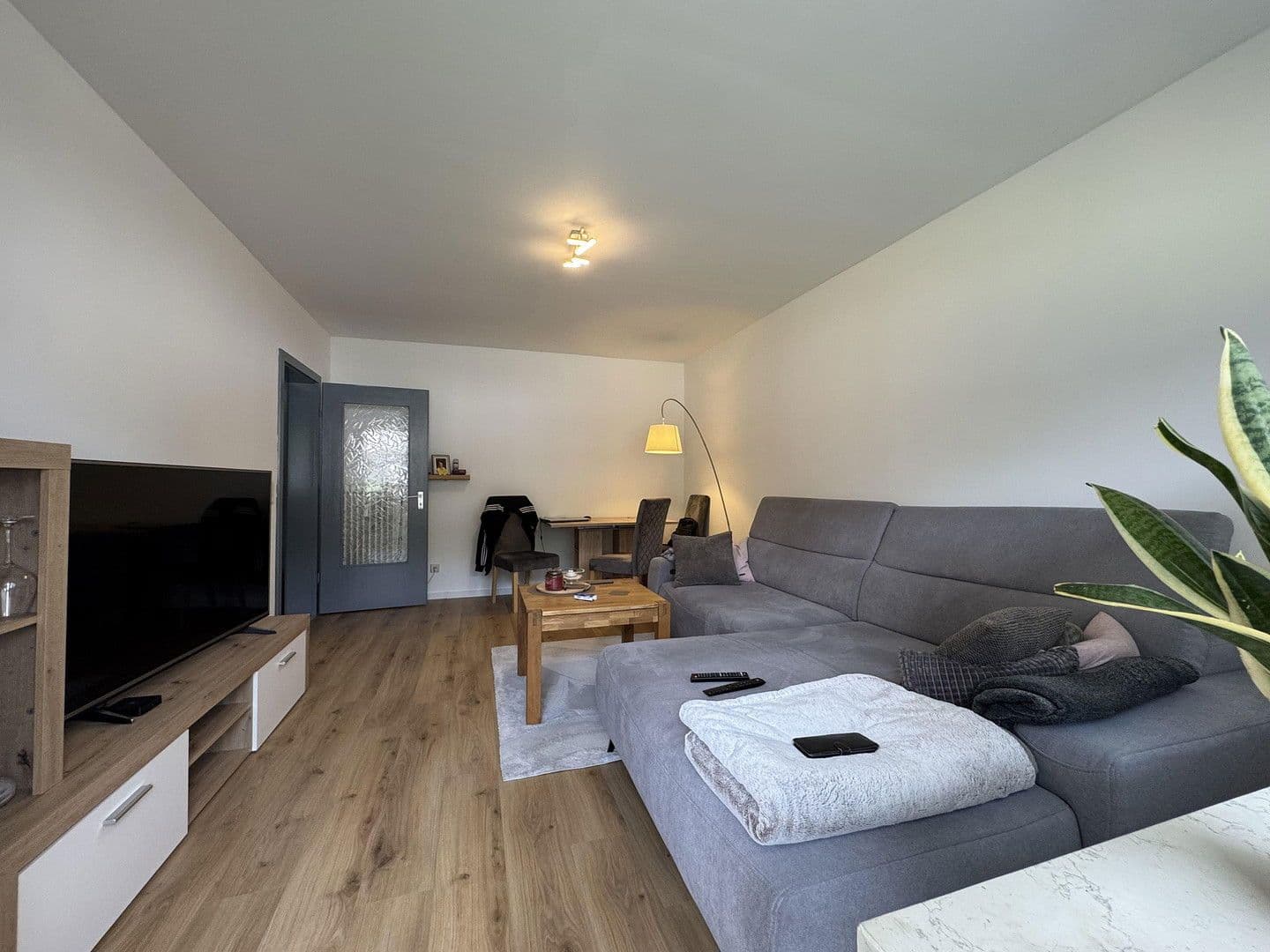 Pronájem bytu 2+1 50 m², Am Palsberg 1, Detmold, Severní Porýní-Vestfálsko Pronájem bytu 2+1 50 m², Am Palsberg 1, Detmold, Severní Porýní-Vestfálsko