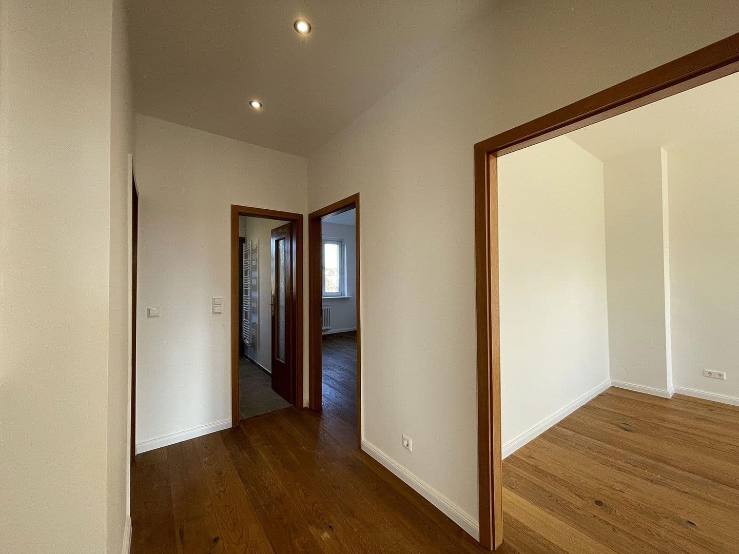 Pronájem bytu 3+1 70 m², Berlin, Berlín Pronájem bytu 3+1 70 m², Berlin, Berlín