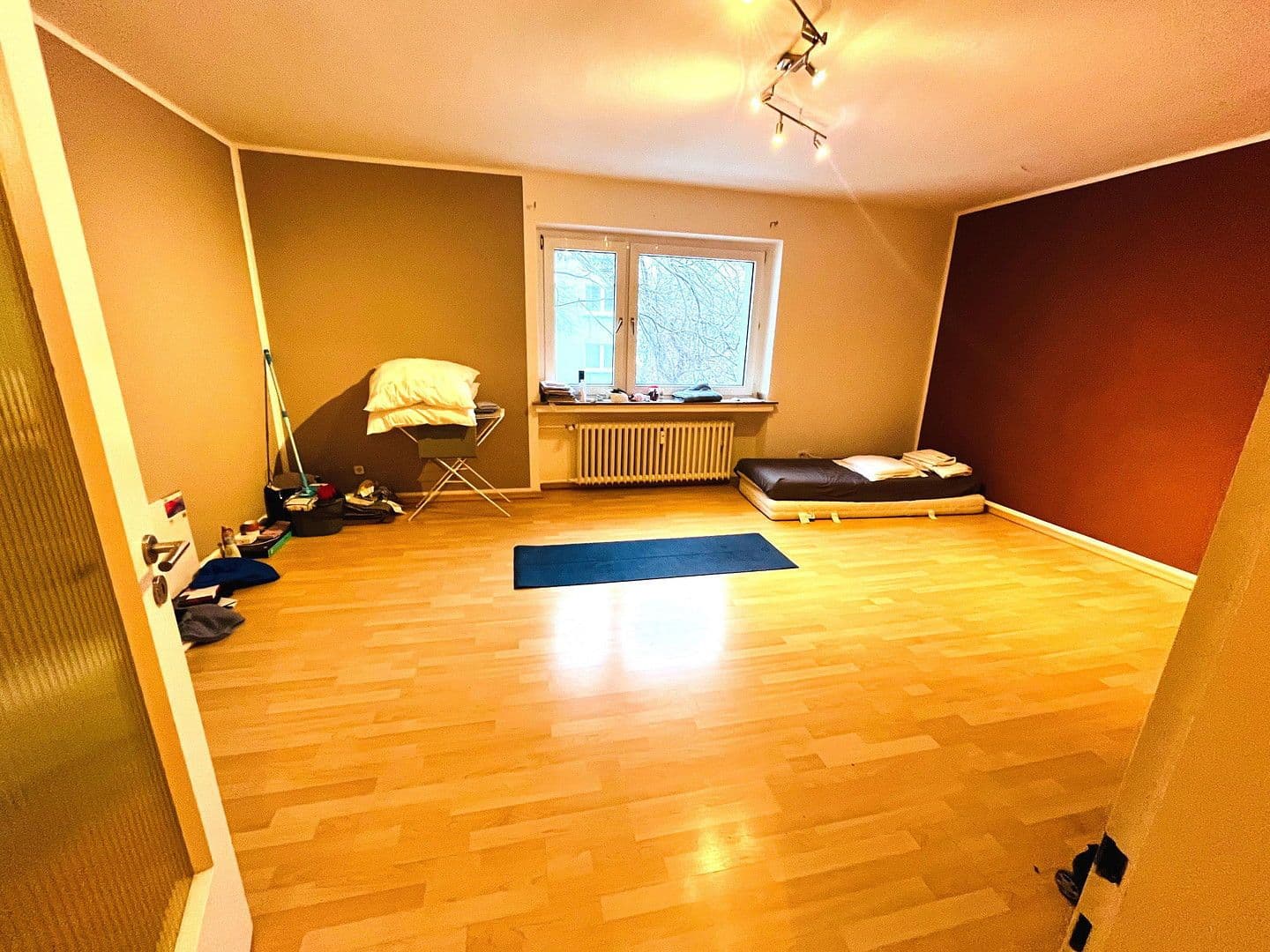 Pronájem bytu 2+1 64 m², Emilienstr. 37, Essen, Severní Porýní-Vestfálsko Pronájem bytu 2+1 64 m², Emilienstr. 37, Essen, Severní Porýní-Vestfálsko