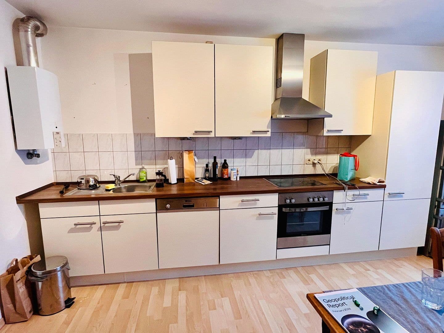 Pronájem bytu 2+1 64 m², Emilienstr. 37, Essen, Severní Porýní-Vestfálsko Pronájem bytu 2+1 64 m², Emilienstr. 37, Essen, Severní Porýní-Vestfálsko