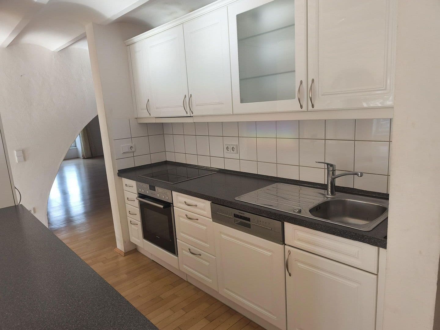 Prodej bytu 5+1 175 m², Mainz, Porýní-Falc Prodej bytu 5+1 175 m², Mainz, Porýní-Falc