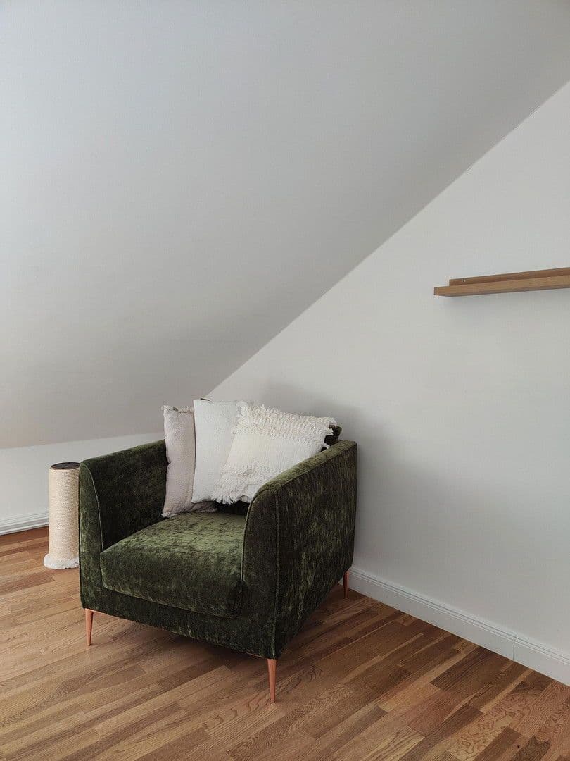 Pronájem bytu 4+1 114 m², Rheingaustraße 122, Wiesbaden-Biebrich, Hessen Pronájem bytu 4+1 114 m², Rheingaustraße 122, Wiesbaden-Biebrich, Hessen