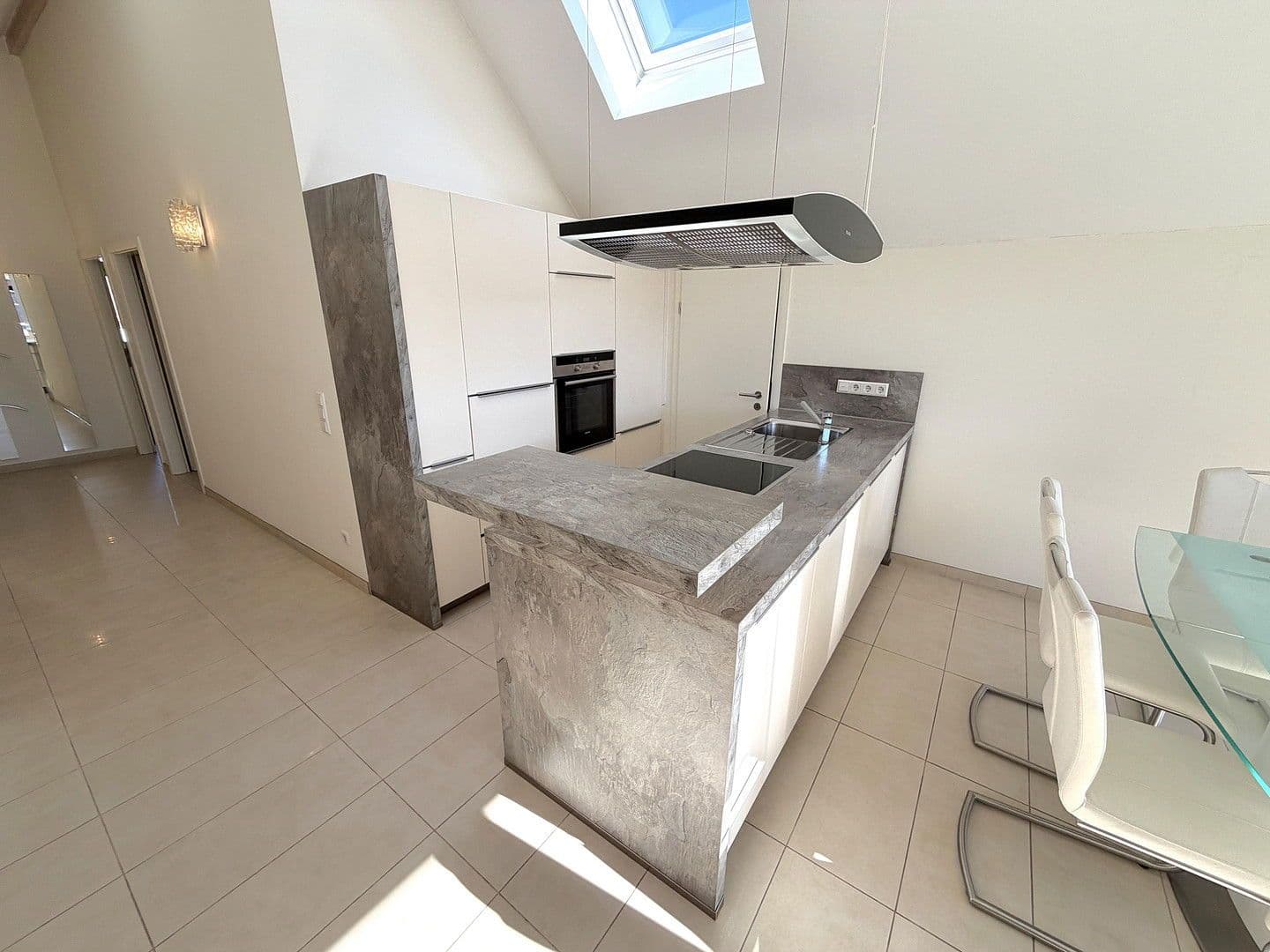 Prodej bytu 3+kk 98 m², Weinstadt, Bádensko-Württembersko Prodej bytu 3+kk 98 m², Weinstadt, Bádensko-Württembersko