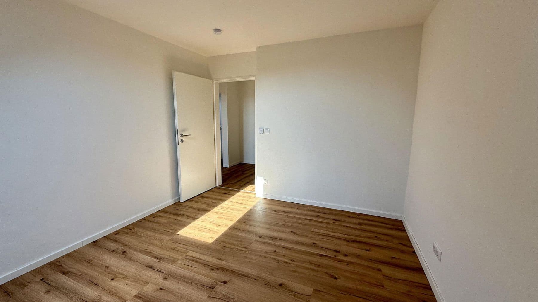Pronájem bytu 2+1 50 m², Donaustauf, Bavorsko Pronájem bytu 2+1 50 m², Donaustauf, Bavorsko