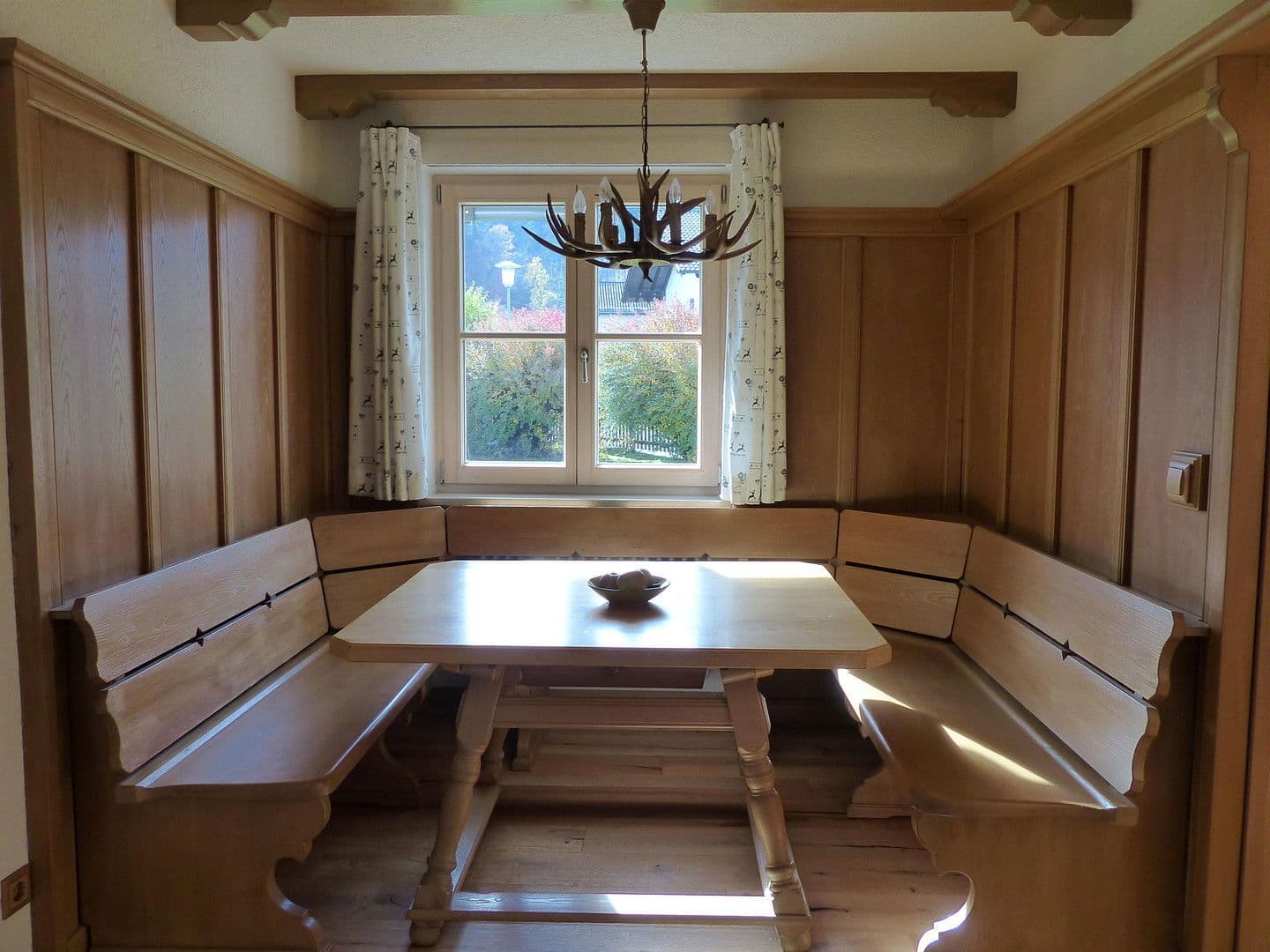 Prodej domu 209 m², pozemek 1.117 m², Frühlingstraße 8, Teisendorf, Bavorsko Prodej domu 209 m², pozemek 1.117 m², Frühlingstraße 8, Teisendorf, Bavorsko