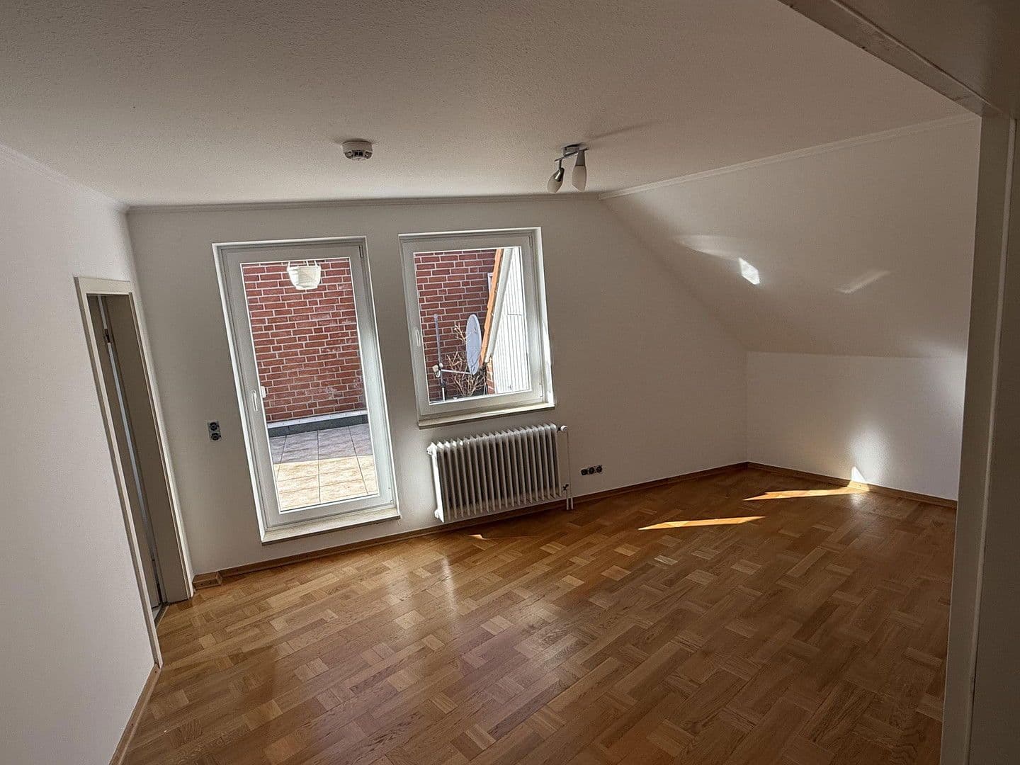 Pronájem bytu 3+1 94 m², Oldenburg in Holstein, Šlesvicko-Holštýnsko Pronájem bytu 3+1 94 m², Oldenburg in Holstein, Šlesvicko-Holštýnsko