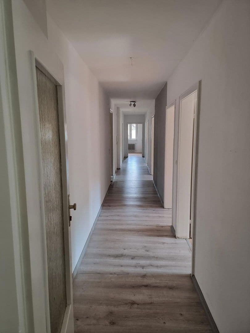 Pronájem bytu 4+1 115 m², Hauptstraße 19, Bruchweiler-Bärenbach, Porýní-Falc Pronájem bytu 4+1 115 m², Hauptstraße 19, Bruchweiler-Bärenbach, Porýní-Falc