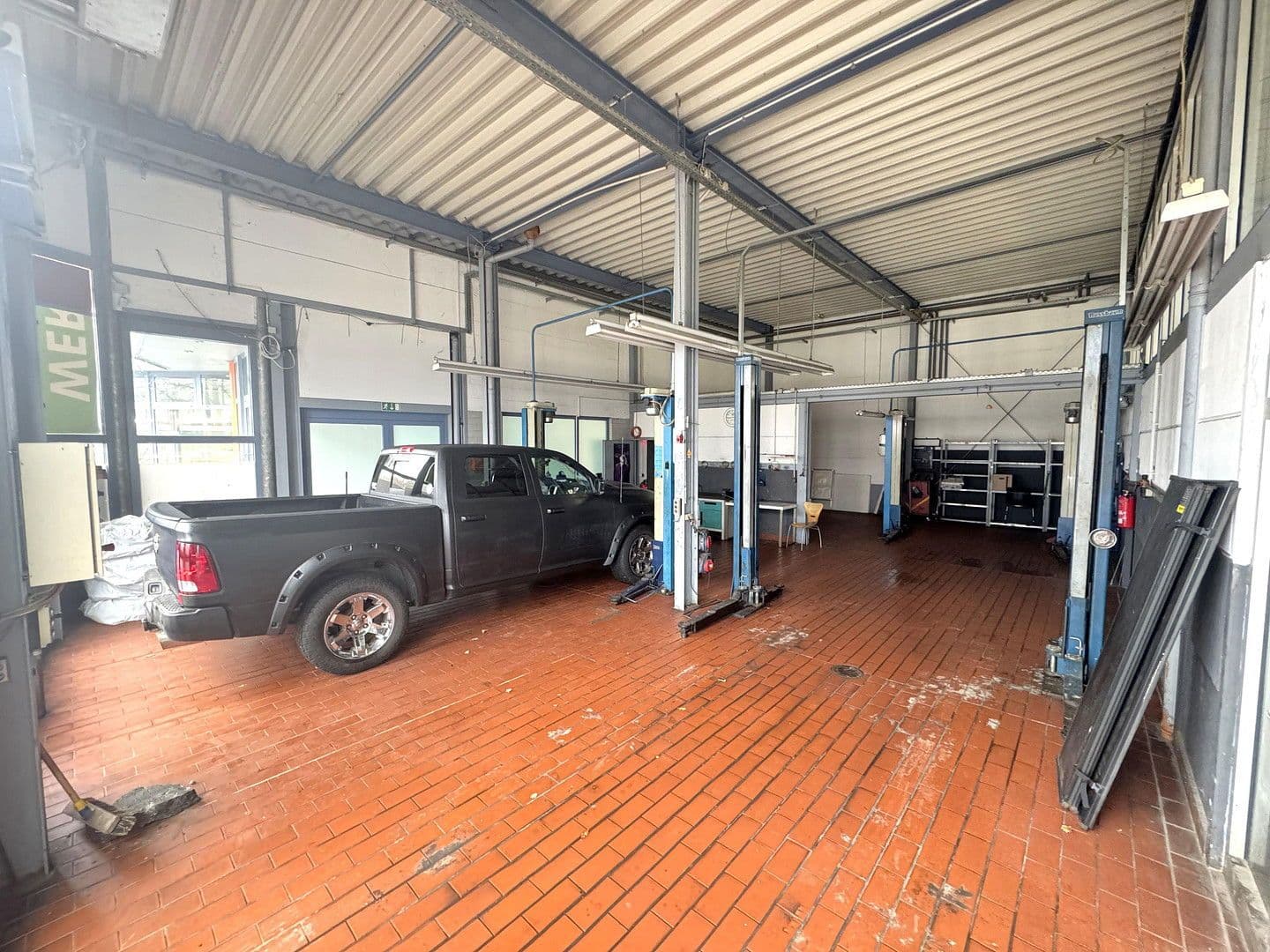 Prodej nebytového prostoru 7.574 m², Sülzborn 2, Magdeburg, Sasko-Anhaltsko Prodej nebytového prostoru 7.574 m², Sülzborn 2, Magdeburg, Sasko-Anhaltsko