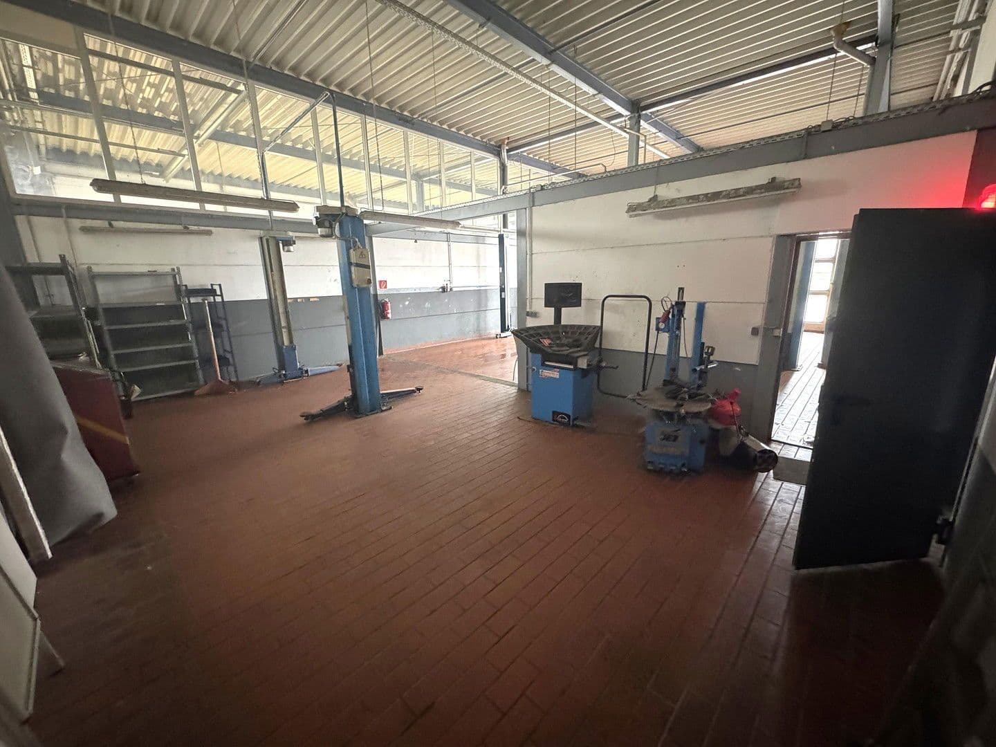 Prodej nebytového prostoru 7.574 m², Sülzborn 2, Magdeburg, Sasko-Anhaltsko Prodej nebytového prostoru 7.574 m², Sülzborn 2, Magdeburg, Sasko-Anhaltsko