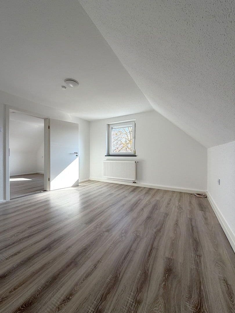 Prodej domu 138 m², pozemek 1.198 m², Beratzhausen, Bavorsko Prodej domu 138 m², pozemek 1.198 m², Beratzhausen, Bavorsko