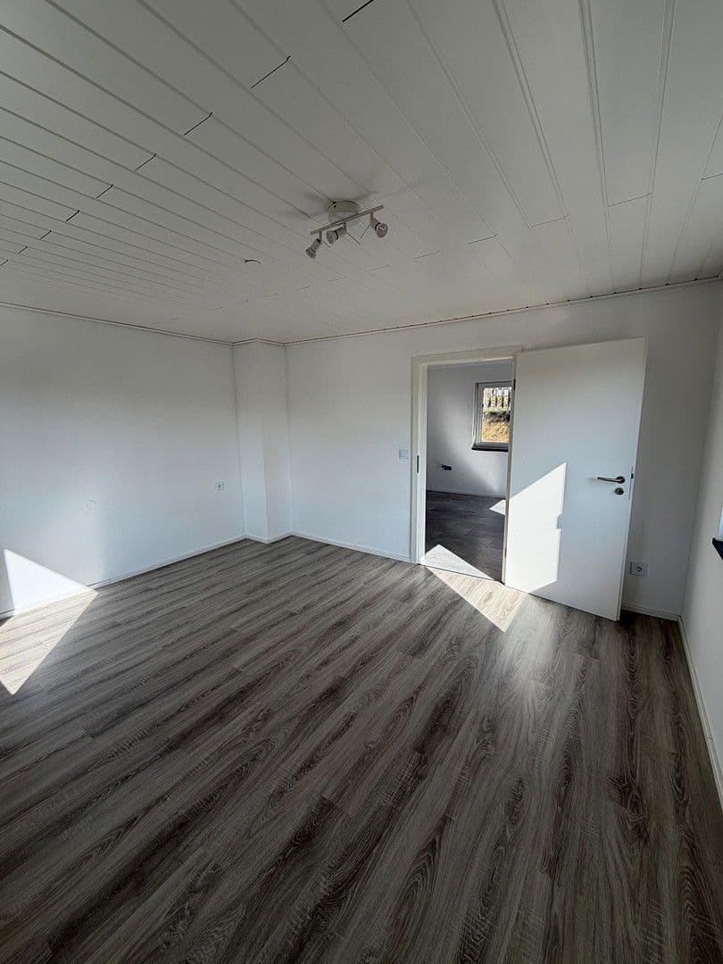 Prodej domu 138 m², pozemek 1.198 m², Beratzhausen, Bavorsko Prodej domu 138 m², pozemek 1.198 m², Beratzhausen, Bavorsko