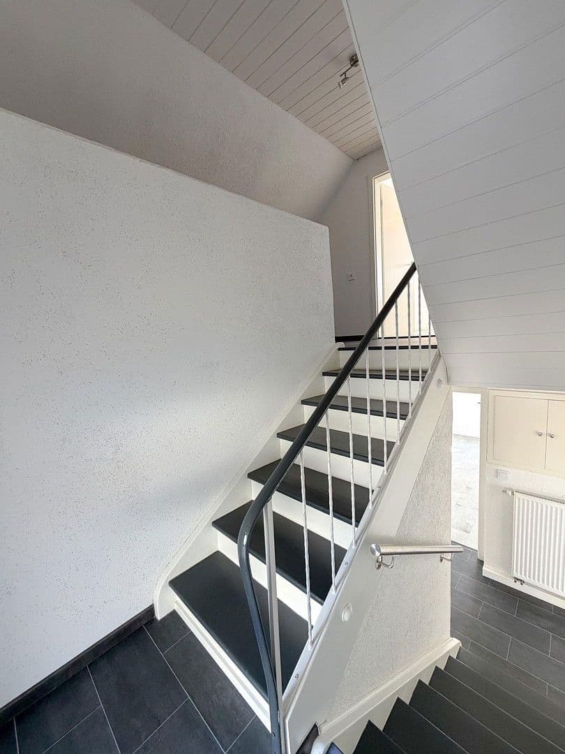 Prodej domu 138 m², pozemek 1.198 m², Beratzhausen, Bavorsko Prodej domu 138 m², pozemek 1.198 m², Beratzhausen, Bavorsko