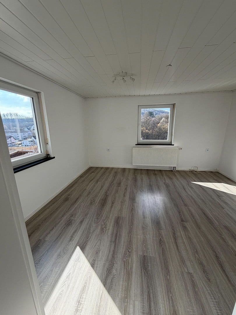 Prodej domu 138 m², pozemek 1.198 m², Beratzhausen, Bavorsko Prodej domu 138 m², pozemek 1.198 m², Beratzhausen, Bavorsko