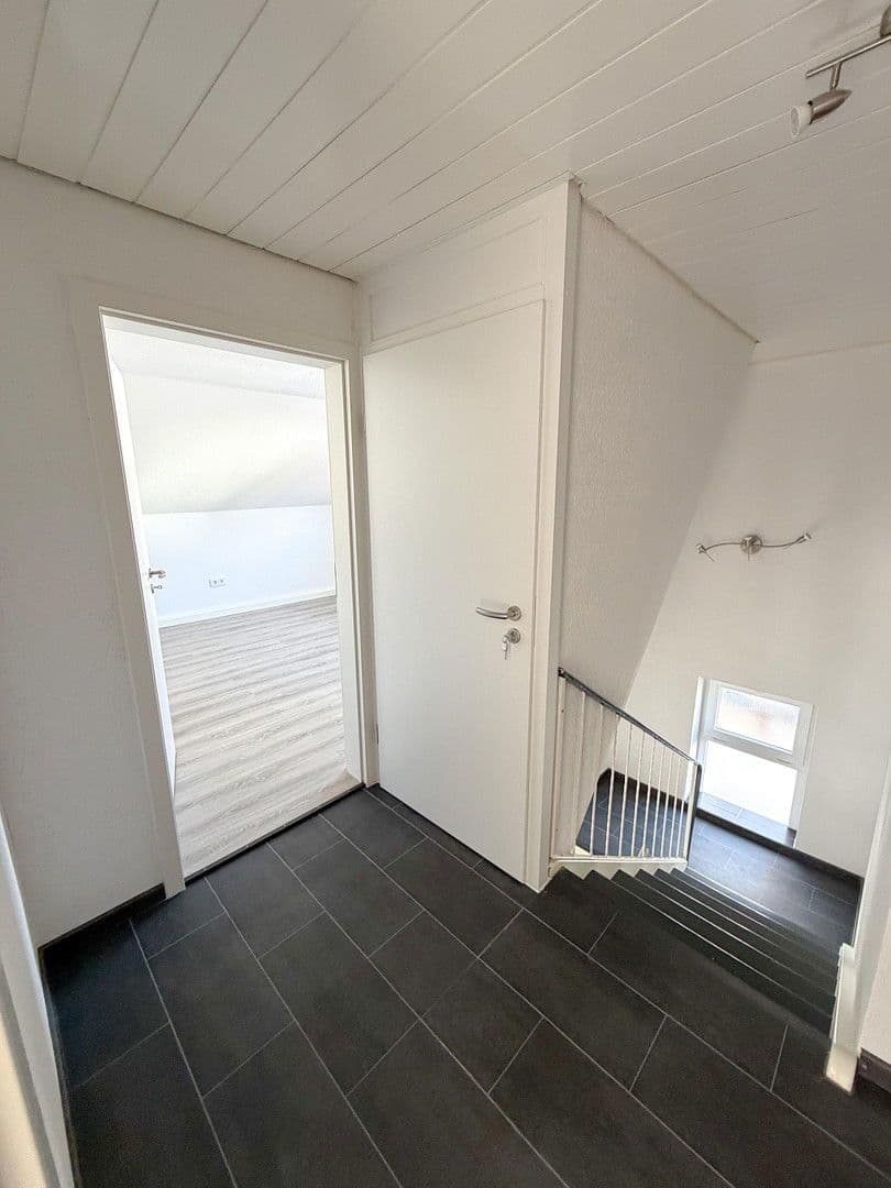 Prodej domu 138 m², pozemek 1.198 m², Beratzhausen, Bavorsko Prodej domu 138 m², pozemek 1.198 m², Beratzhausen, Bavorsko