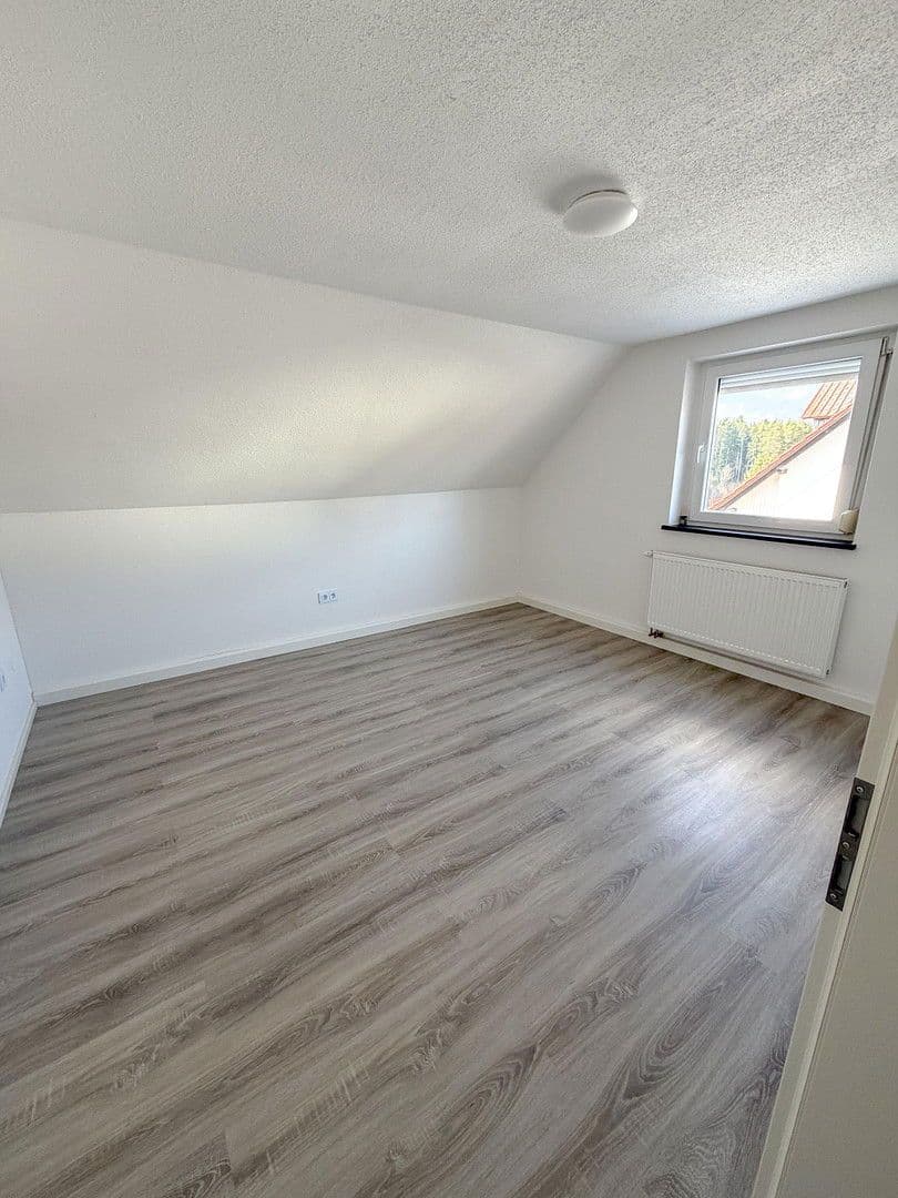 Prodej domu 138 m², pozemek 1.198 m², Beratzhausen, Bavorsko Prodej domu 138 m², pozemek 1.198 m², Beratzhausen, Bavorsko