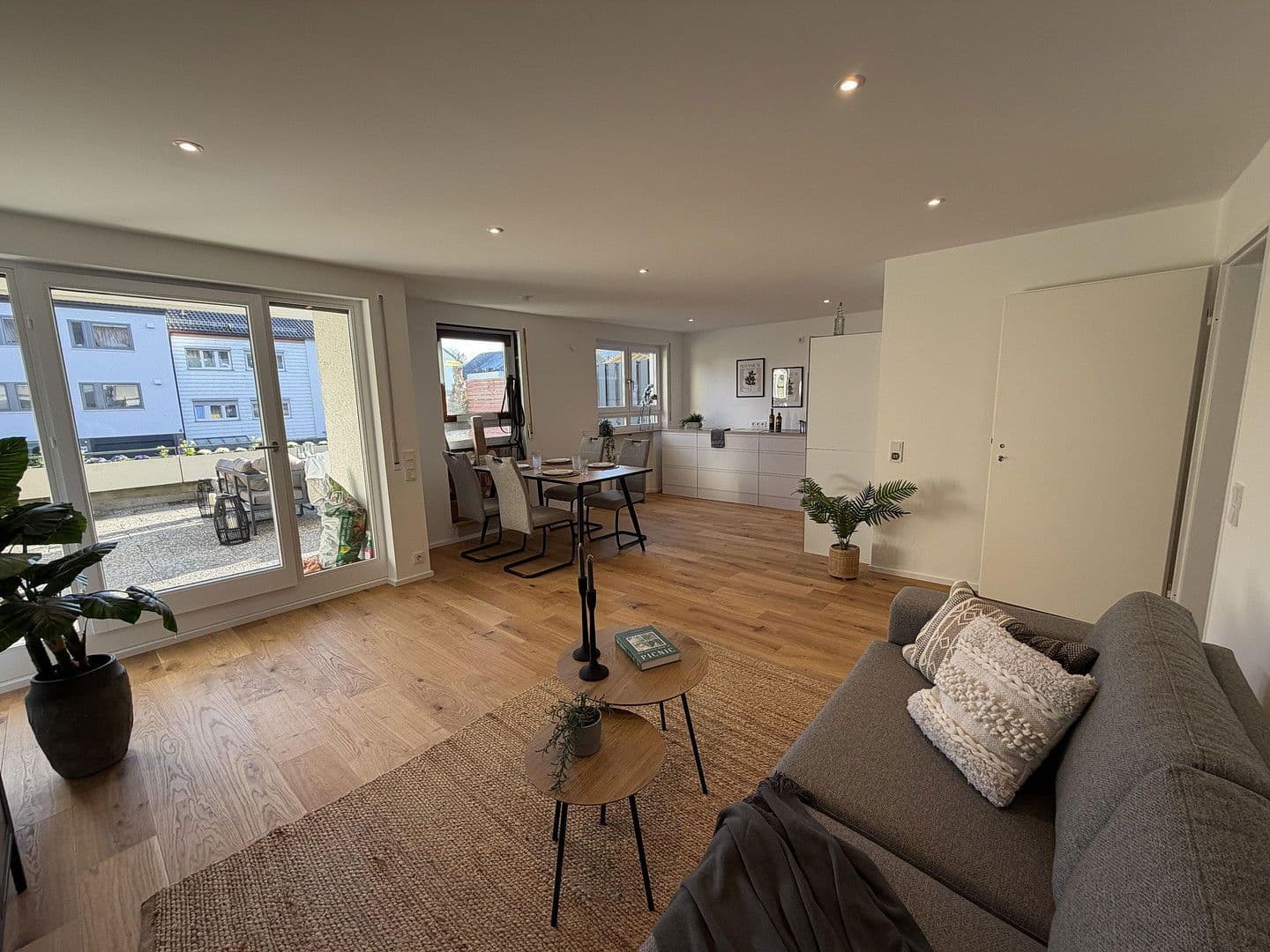 Prodej bytu 3+1 84 m², Waiblingen, Bádensko-Württembersko Prodej bytu 3+1 84 m², Waiblingen, Bádensko-Württembersko