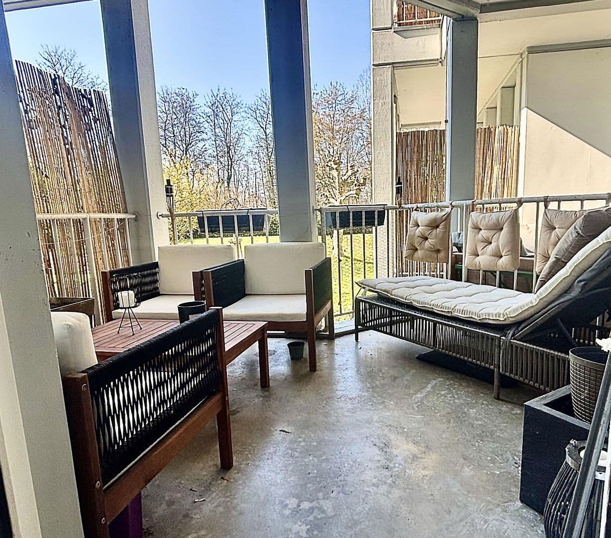 Pronájem bytu 3+1 110 m², Bonn, Severní Porýní-Vestfálsko Pronájem bytu 3+1 110 m², Bonn, Severní Porýní-Vestfálsko