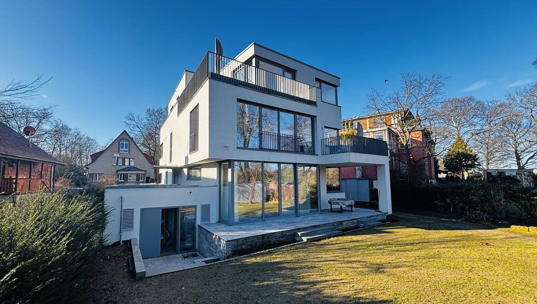 Prodej bytu 4+1 142 m², Berlin, Berlín Prodej bytu 4+1 142 m², Berlin, Berlín