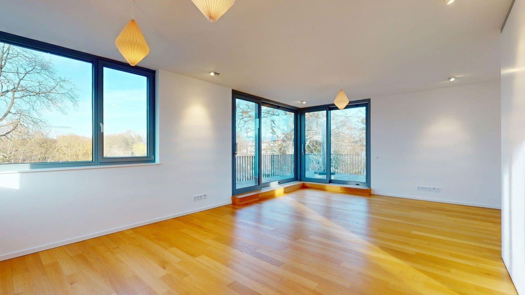 Prodej bytu 4+1 142 m², Berlin, Berlín Prodej bytu 4+1 142 m², Berlin, Berlín