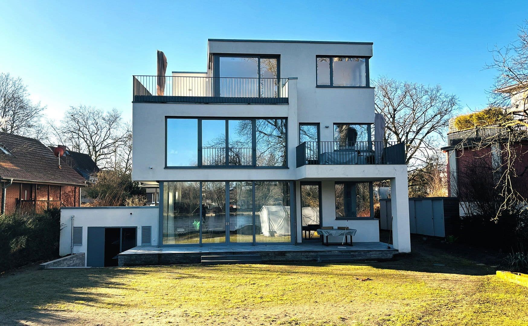 Prodej bytu 4+1 142 m², Berlin, Berlín Prodej bytu 4+1 142 m², Berlin, Berlín