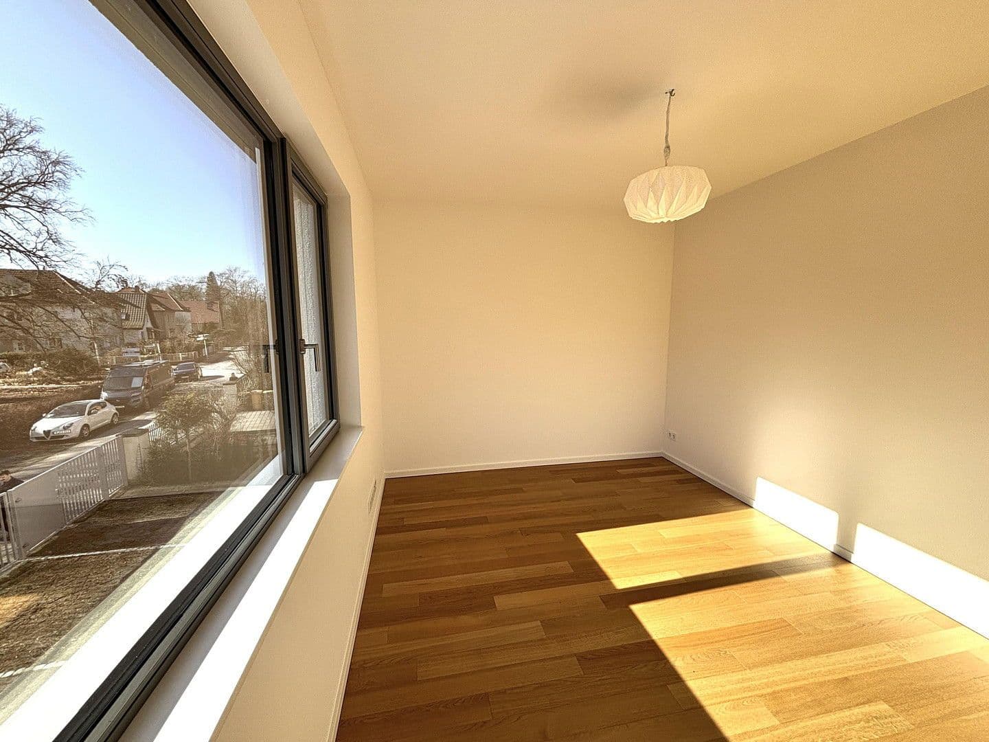 Prodej bytu 4+1 142 m², Berlin, Berlín Prodej bytu 4+1 142 m², Berlin, Berlín