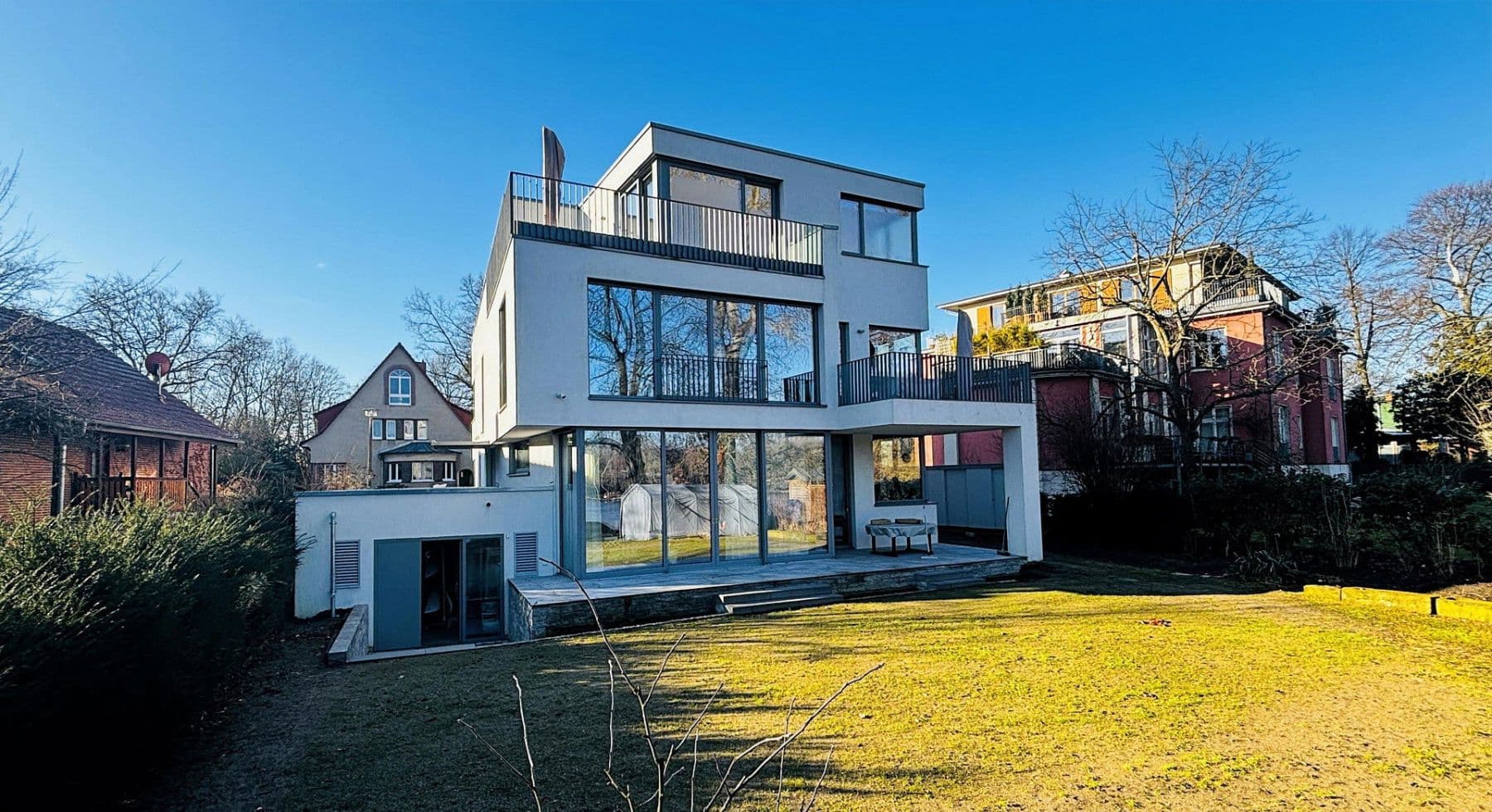 Prodej bytu 4+1 142 m², Berlin, Berlín Prodej bytu 4+1 142 m², Berlin, Berlín