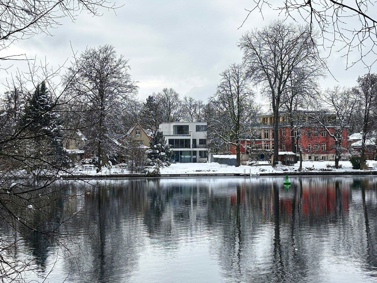 Prodej bytu 4+1 142 m², Berlin, Berlín Prodej bytu 4+1 142 m², Berlin, Berlín