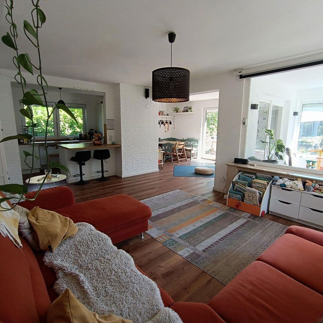 Prodej domu 180 m², pozemek 888 m², Adendorf, Dolní Sasko Prodej domu 180 m², pozemek 888 m², Adendorf, Dolní Sasko