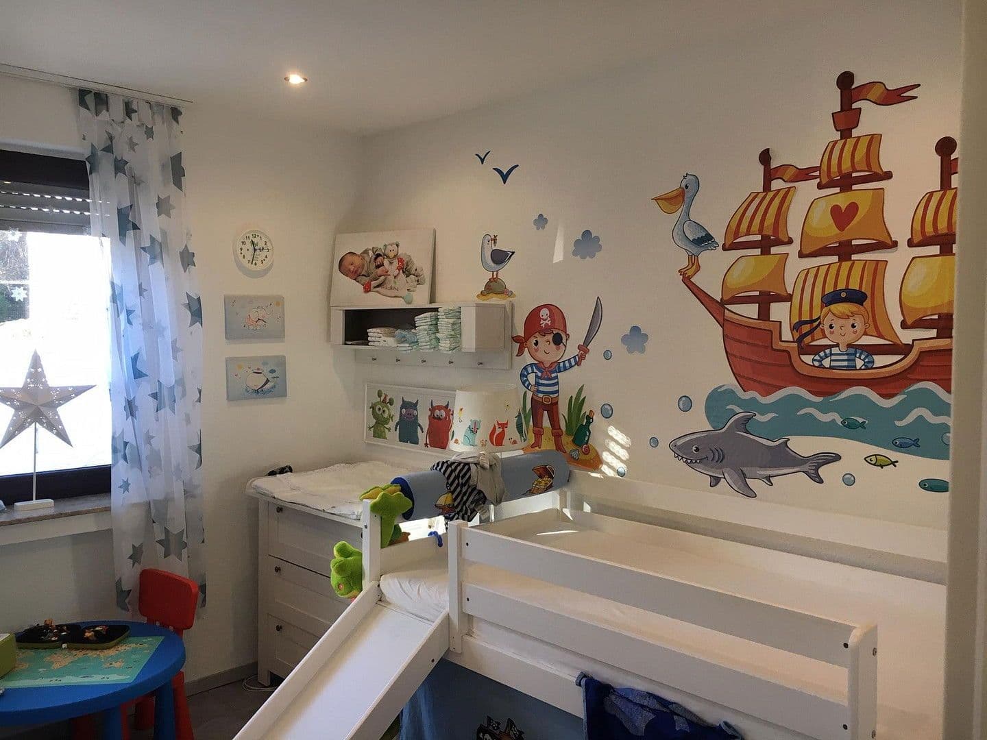 Pronájem bytu 3+1 85 m², Oberhausen, Severní Porýní-Vestfálsko Pronájem bytu 3+1 85 m², Oberhausen, Severní Porýní-Vestfálsko