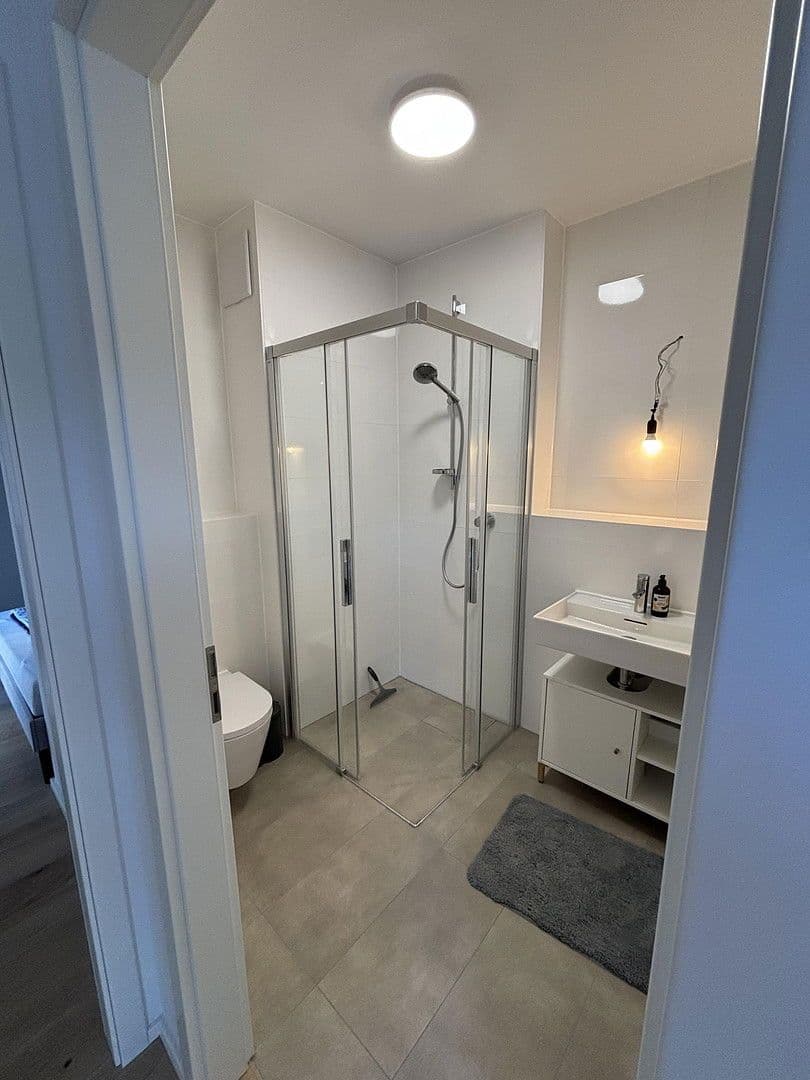 Pronájem bytu 2+1 45 m², Hermine-von-Parish-Str. 41, München, Bavorsko Pronájem bytu 2+1 45 m², Hermine-von-Parish-Str. 41, München, Bavorsko