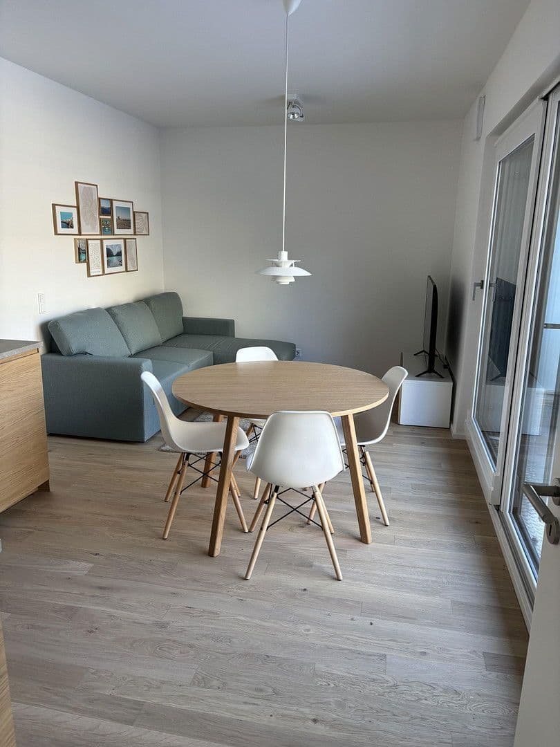 Pronájem bytu 2+1 45 m², Hermine-von-Parish-Str. 41, München, Bavorsko Pronájem bytu 2+1 45 m², Hermine-von-Parish-Str. 41, München, Bavorsko