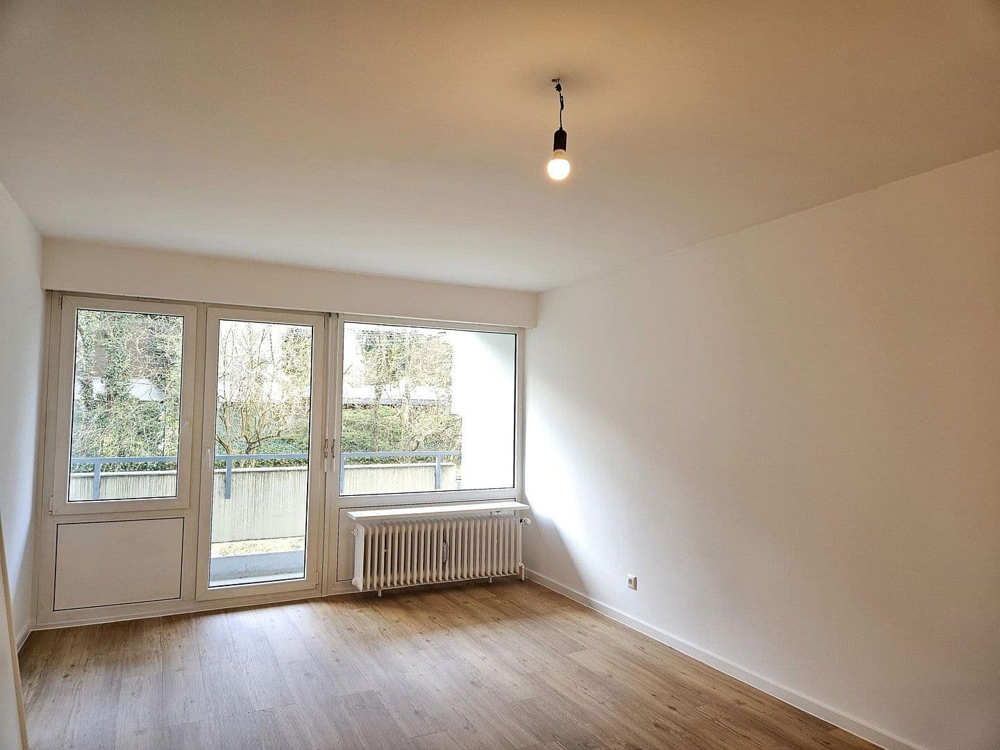 Pronájem bytu 1+1 31 m², Kidlerstraße 38, München, Bavorsko Pronájem bytu 1+1 31 m², Kidlerstraße 38, München, Bavorsko