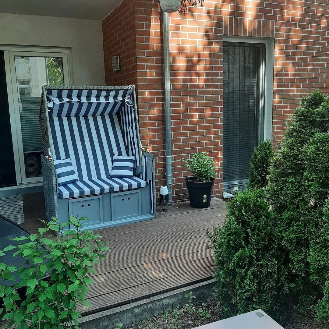 Pronájem bytu 4+1 125 m², Dahmestr. 8, Berlin, Berlín Pronájem bytu 4+1 125 m², Dahmestr. 8, Berlin, Berlín