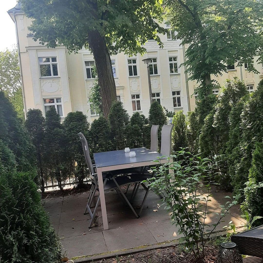 Pronájem bytu 4+1 125 m², Dahmestr. 8, Berlin, Berlín Pronájem bytu 4+1 125 m², Dahmestr. 8, Berlin, Berlín