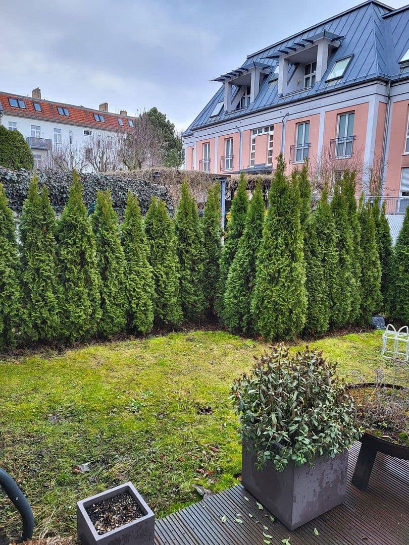 Pronájem bytu 4+1 125 m², Dahmestr. 8, Berlin, Berlín Pronájem bytu 4+1 125 m², Dahmestr. 8, Berlin, Berlín