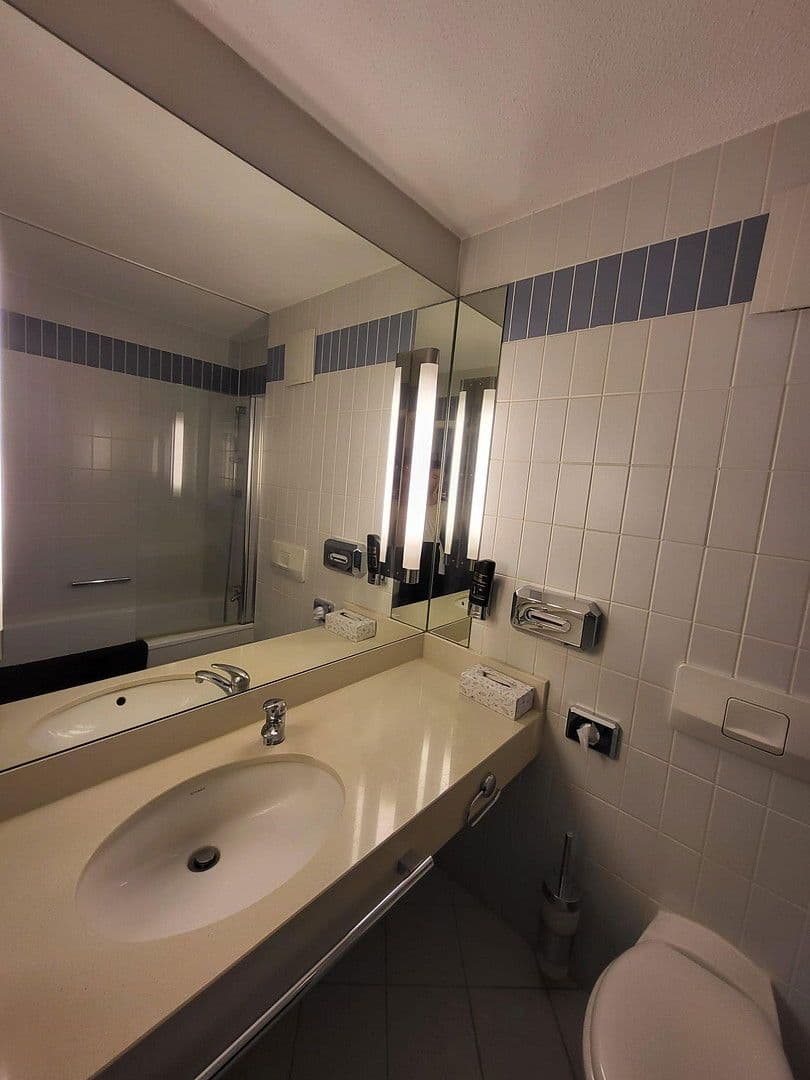 Pronájem bytu 1+1 23 m², Ohmstr. 30, Frankfurt am Main, Hessen Pronájem bytu 1+1 23 m², Ohmstr. 30, Frankfurt am Main, Hessen