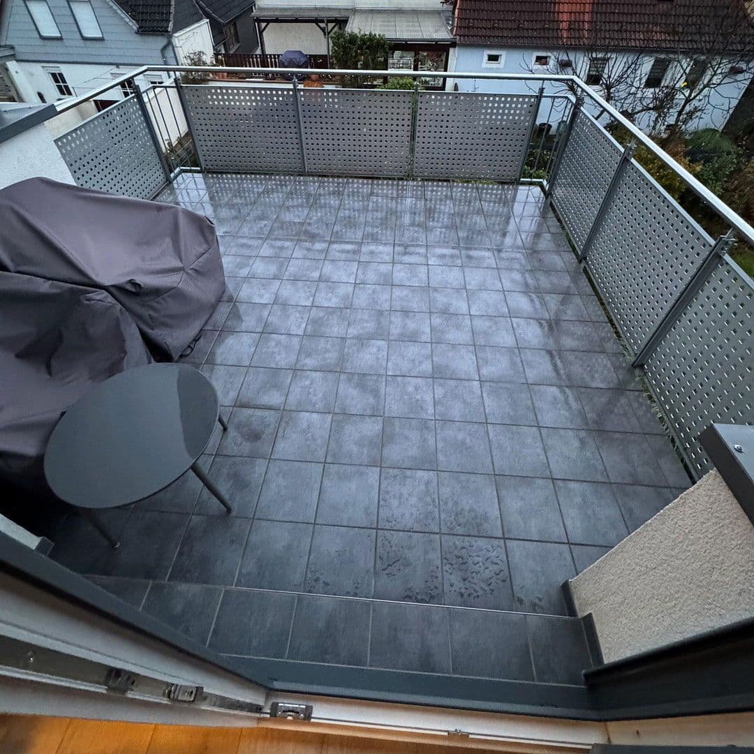 Pronájem bytu 3+1 100 m², Edenkoben, Porýní-Falc Pronájem bytu 3+1 100 m², Edenkoben, Porýní-Falc