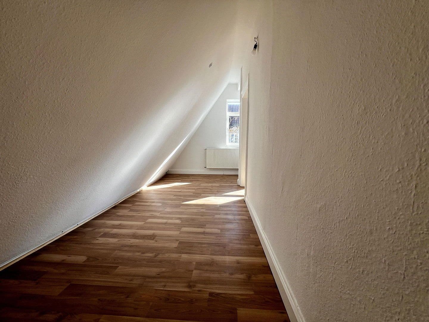 Pronájem bytu 4+1 114 m², Lüneburger Straße 11, Celle, Dolní Sasko Pronájem bytu 4+1 114 m², Lüneburger Straße 11, Celle, Dolní Sasko