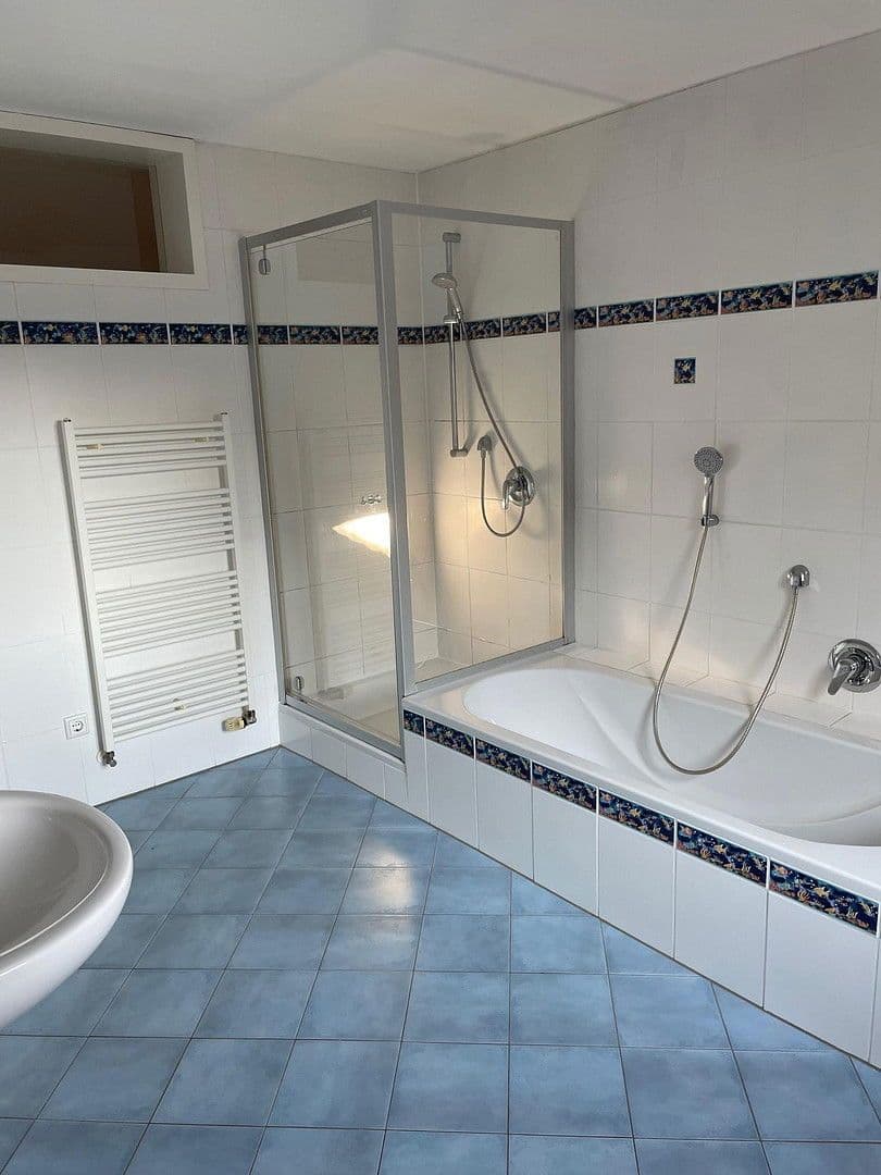 Pronájem bytu 2+1 83 m², Schlüchtern, Hessen Pronájem bytu 2+1 83 m², Schlüchtern, Hessen