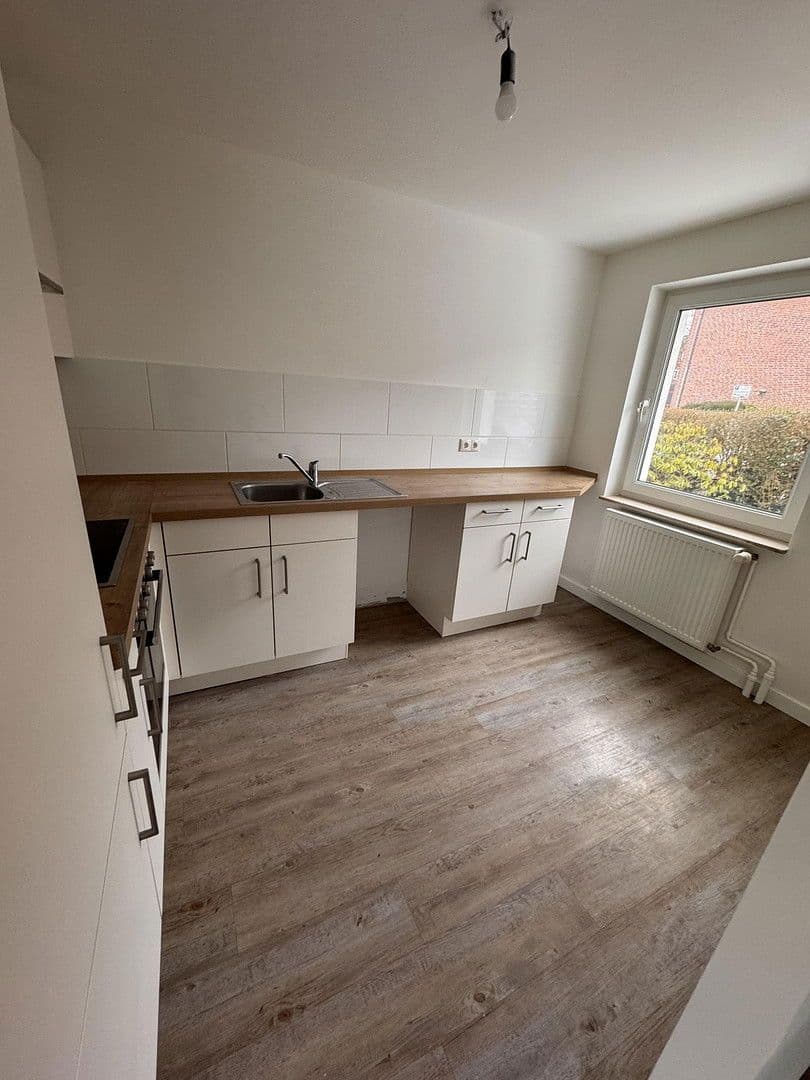 Prodej domu 90 m², pozemek 196 m², Cleverhofer Weg 106, Bad Schwartau, Šlesvicko-Holštýnsko Prodej domu 90 m², pozemek 196 m², Cleverhofer Weg 106, Bad Schwartau, Šlesvicko-Holštýnsko