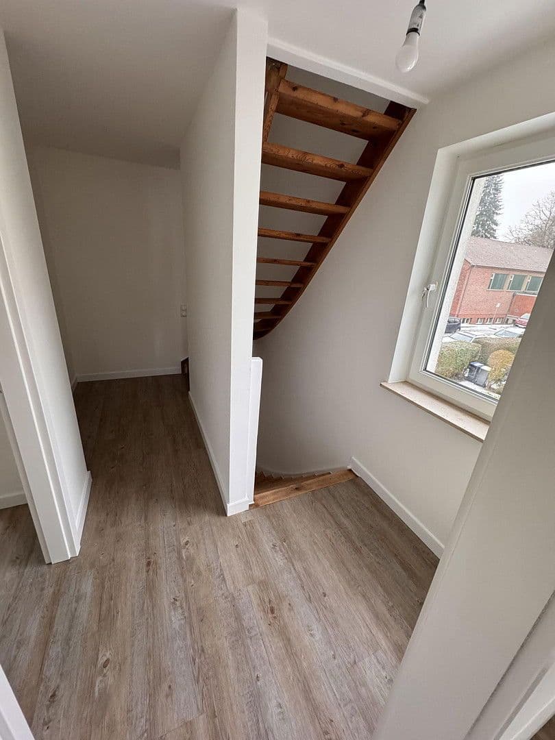Prodej domu 90 m², pozemek 196 m², Cleverhofer Weg 106, Bad Schwartau, Šlesvicko-Holštýnsko Prodej domu 90 m², pozemek 196 m², Cleverhofer Weg 106, Bad Schwartau, Šlesvicko-Holštýnsko