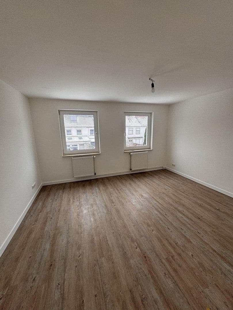 Prodej domu 90 m², pozemek 196 m², Cleverhofer Weg 106, Bad Schwartau, Šlesvicko-Holštýnsko Prodej domu 90 m², pozemek 196 m², Cleverhofer Weg 106, Bad Schwartau, Šlesvicko-Holštýnsko