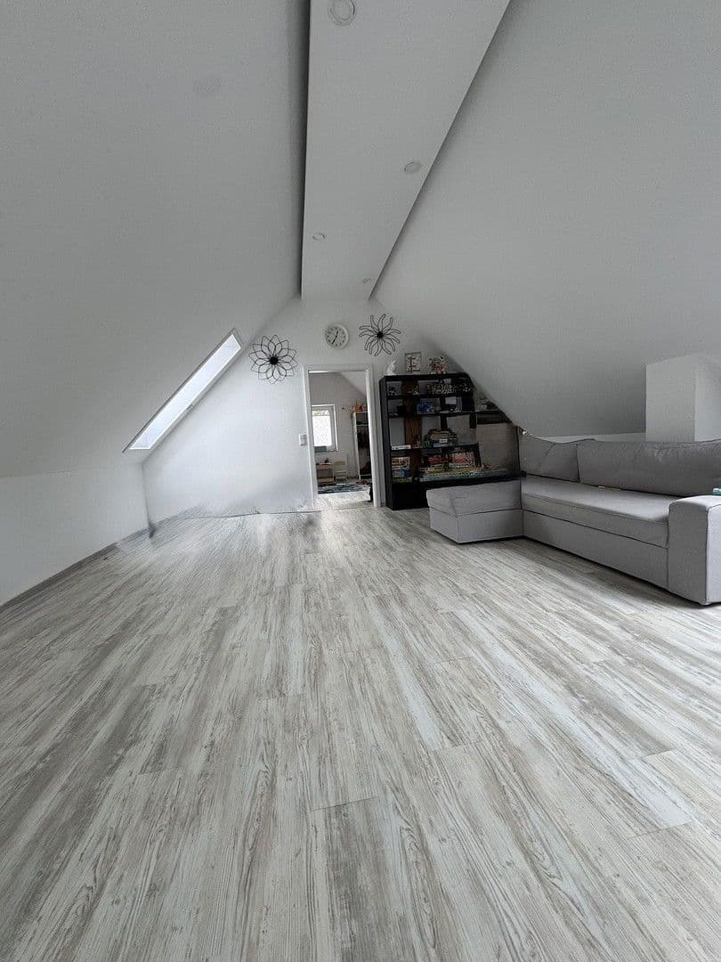 Prodej domu 275 m², pozemek 644 m², Dillingen an der Donau, Bavorsko Prodej domu 275 m², pozemek 644 m², Dillingen an der Donau, Bavorsko