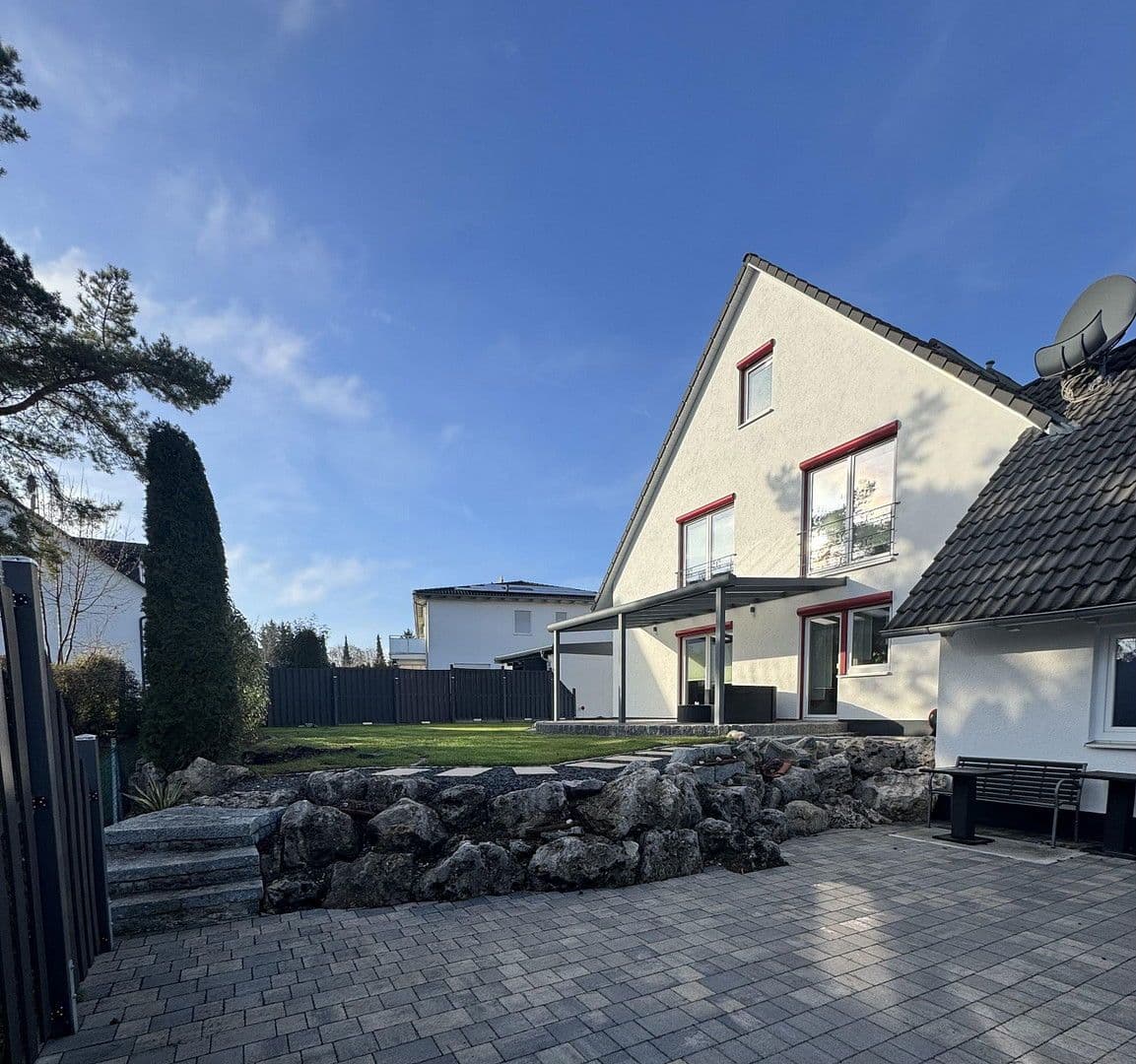 Prodej domu 275 m², pozemek 644 m², Dillingen an der Donau, Bavorsko Prodej domu 275 m², pozemek 644 m², Dillingen an der Donau, Bavorsko