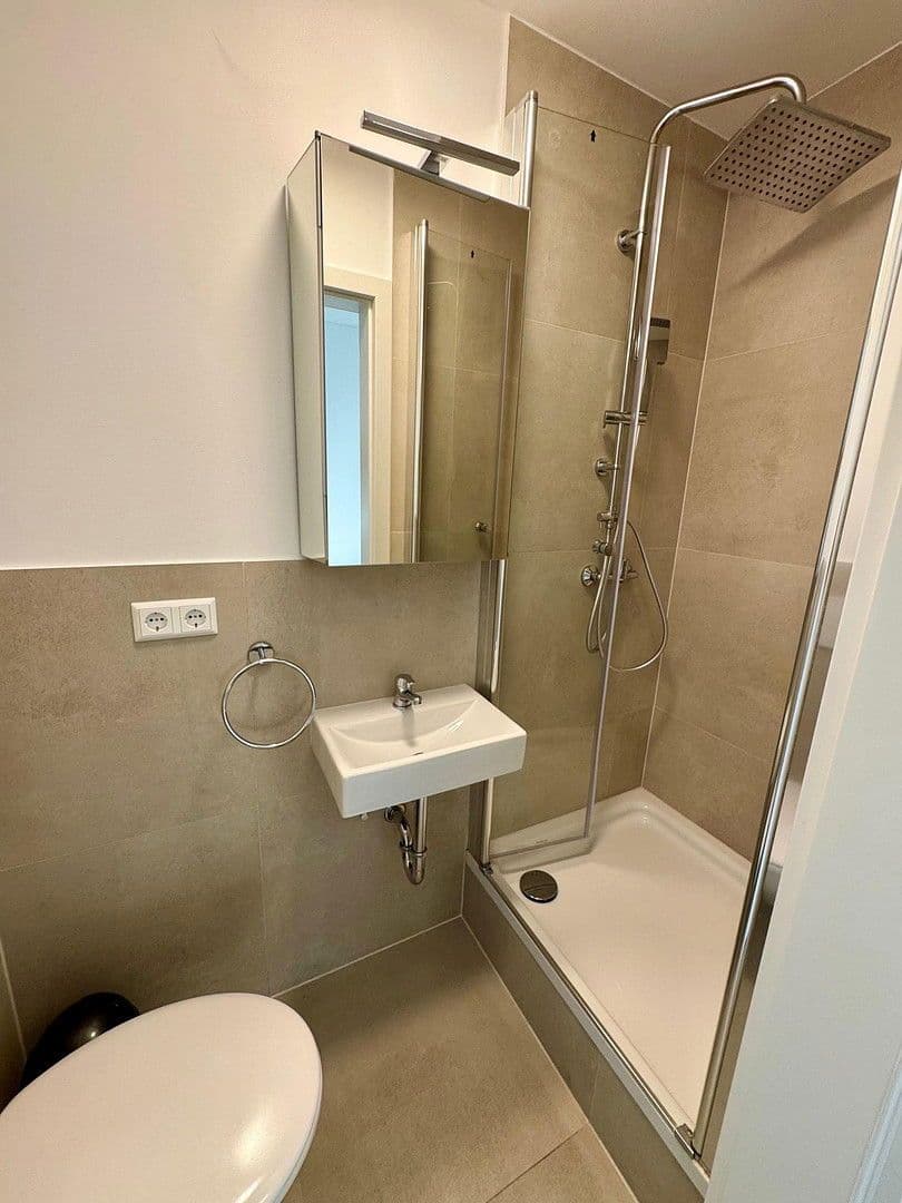 Pronájem bytu 1+1 25 m², Durlach, Bádensko-Württembersko Pronájem bytu 1+1 25 m², Durlach, Bádensko-Württembersko